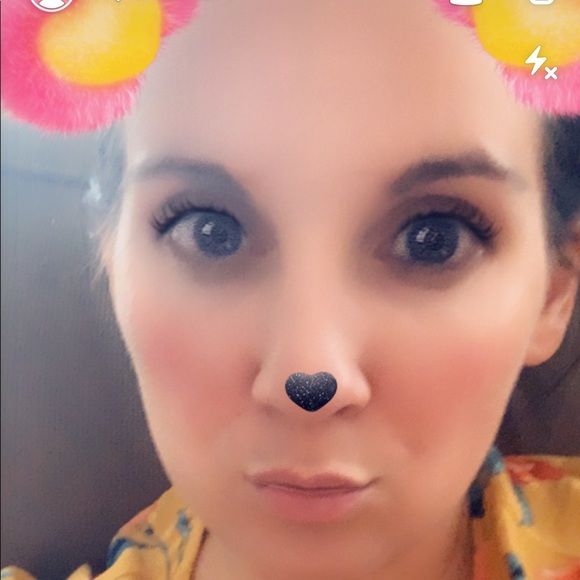 Meet your Posher, Lindsey - Picture 1 of 1